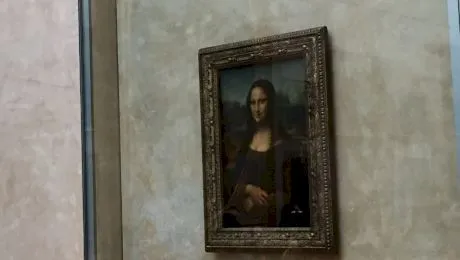 De ce Mona Lisa nu mai are gene și sprâncene?