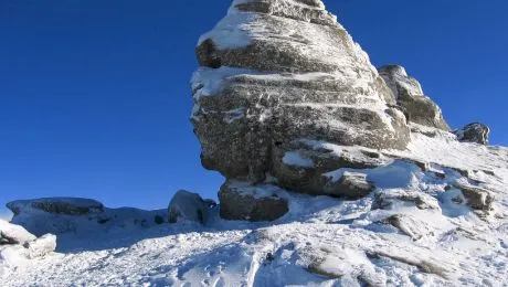 Sfinxul din Munţii Bucegi a fost realizat de oameni sau de natură?