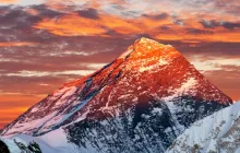 Vârful Everest scoate sunete îngrozitoare pe timpul nopții AUDIO