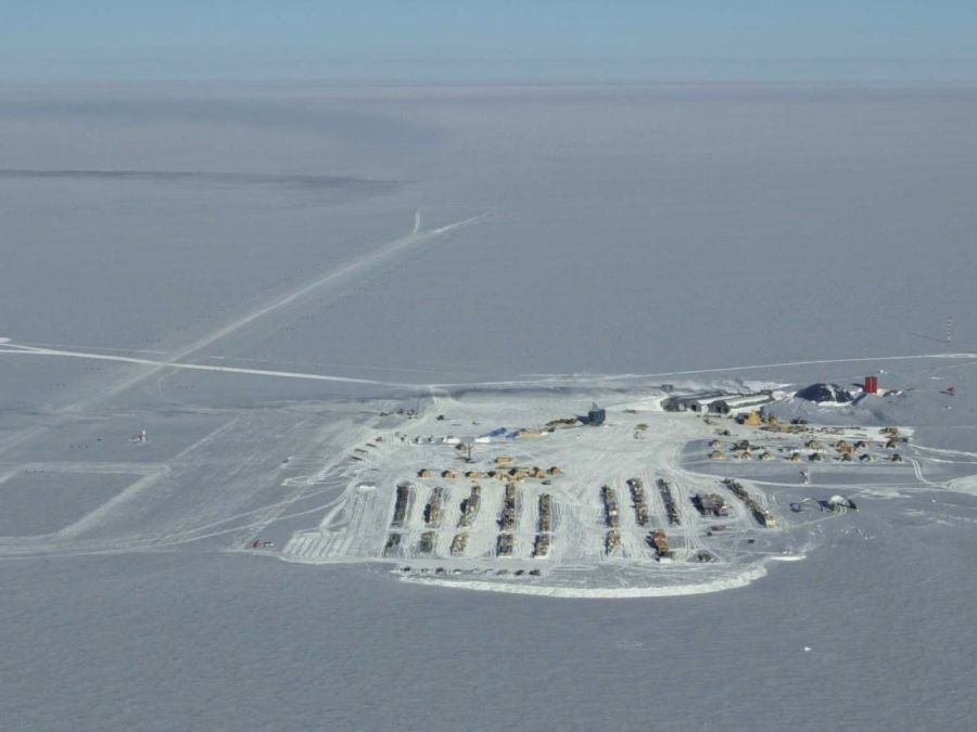 Amundsen-Scott-South-Pole-Station-2