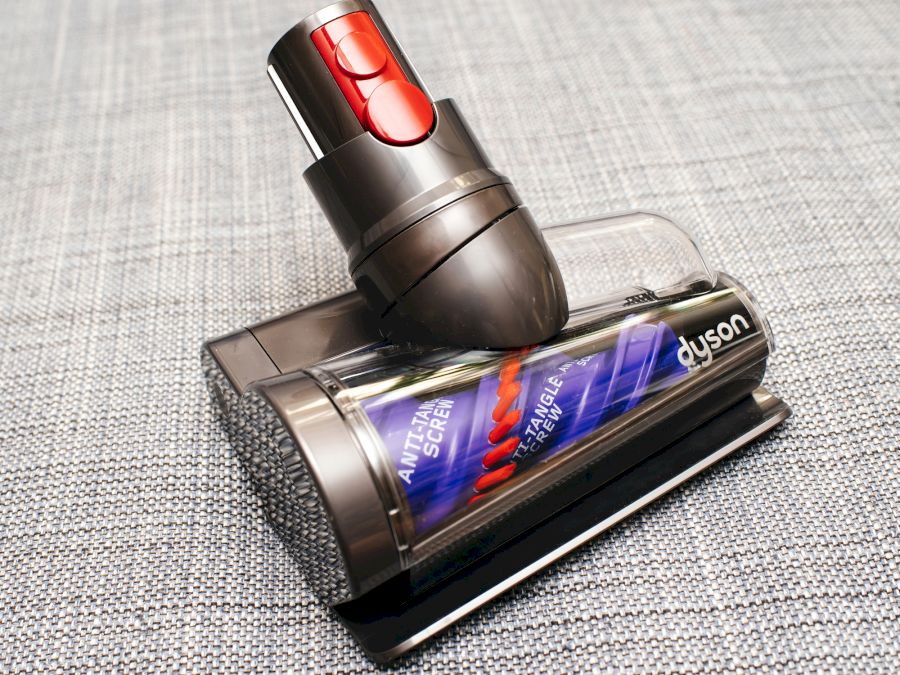 Dyson Cordless Vacuum with Anti-Tangle Brush in Action