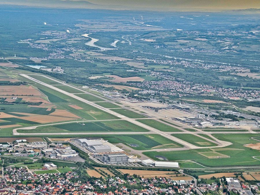 Euroairport_from_the_air_(7262130986)