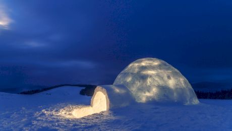 De ce este atât de cald într-un iglu din gheață? La câte grade ajunge temperatura din interior?